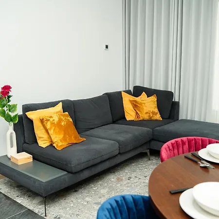 Zlocien Apartman *