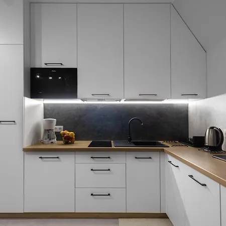 Apartment Zlocien *