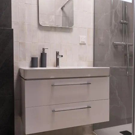 Zlocien Apartment *