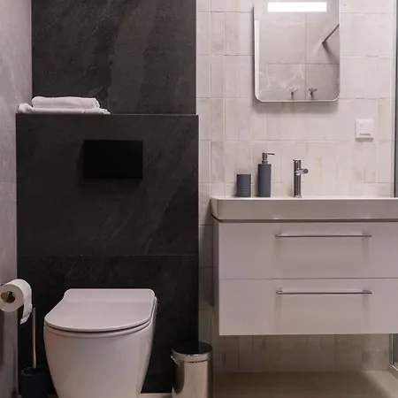 Apartment Zlocien *